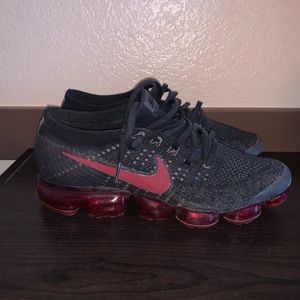 Nike Air Vapormax “Bred”